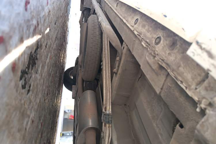 Used Nissan Quest 2015 3.5L SL Chassis Front Right