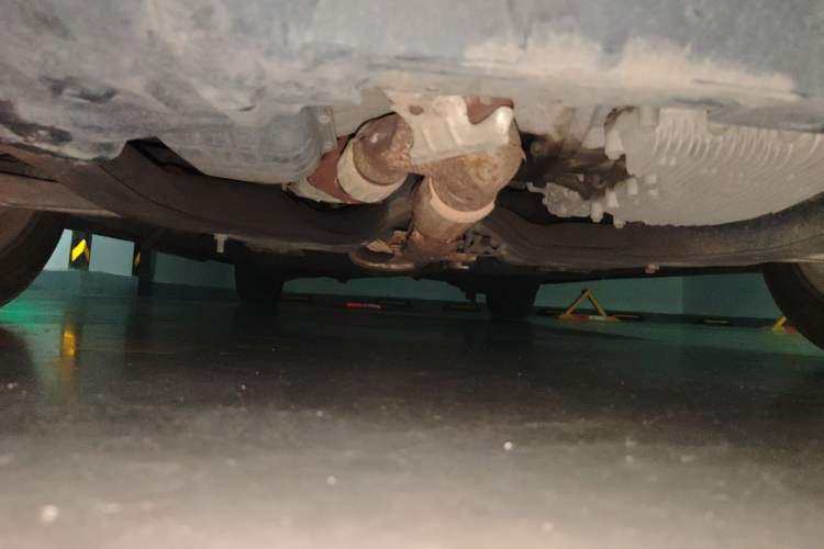Used Nissan Quest 2015 3.5L SL Chassis Front