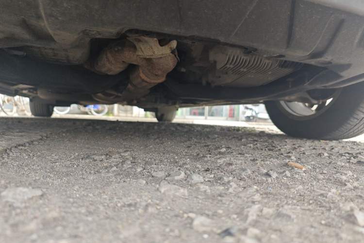 Used Nissan Quest 2015 3.5L SL Chassis Front