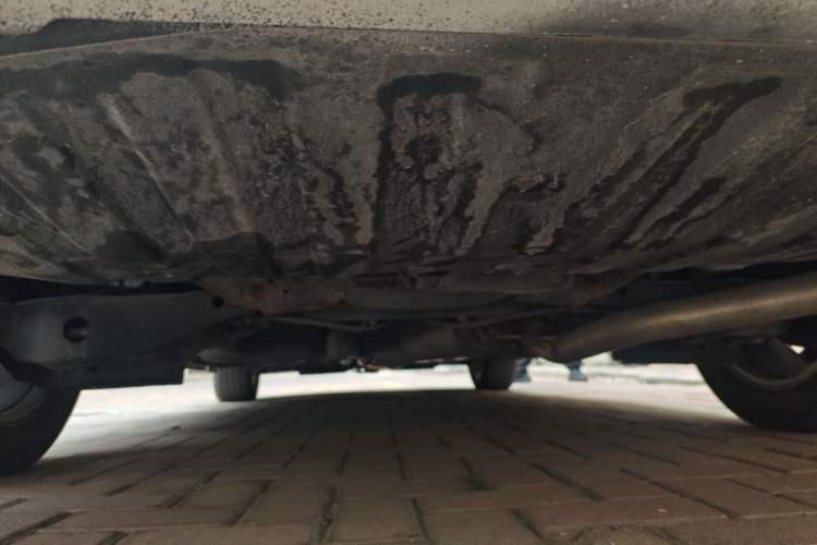 Used Nissan Quest 2015 3.5L SL Chassis Rear