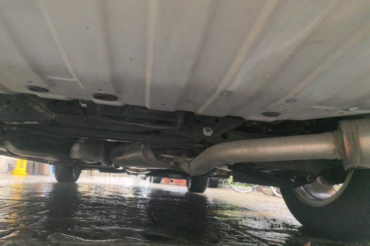 Used Nissan Quest 2015 3.5L SL Chassis Rear