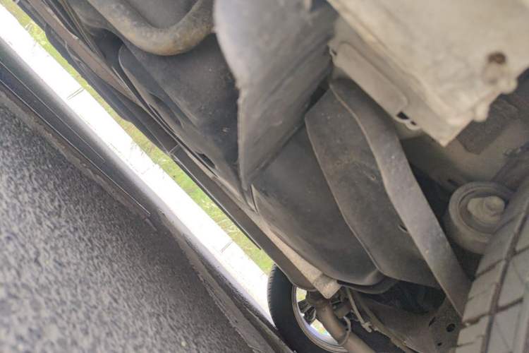Used Nissan Quest 2015 3.5L SL Chassis Rear Left