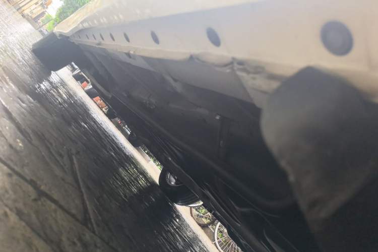 Used Nissan Quest 2015 3.5L SL Chassis Rear Left