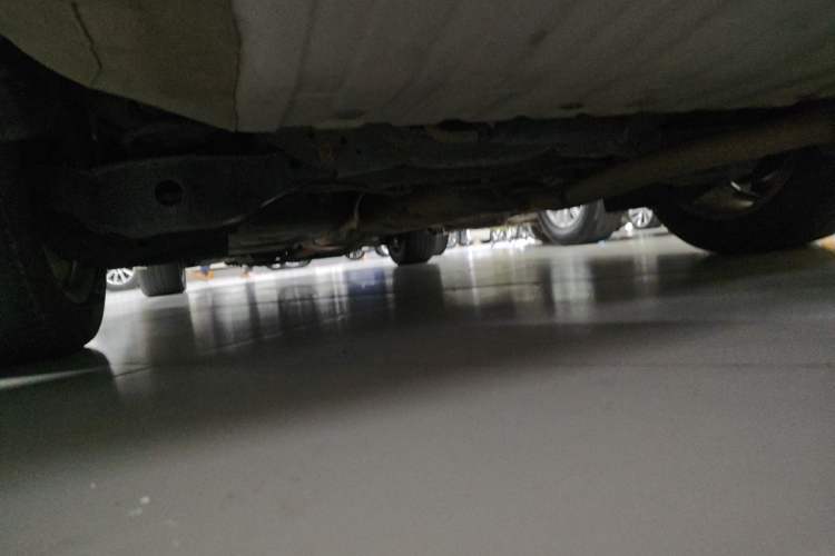 Used Nissan Quest 2015 3.5L SL Chassis Rear Left