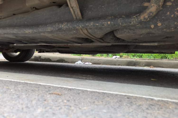 Used Nissan Quest 2015 3.5L SL Chassis Rear Left
