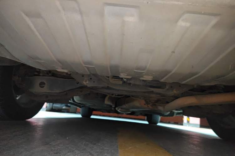 Used Nissan Quest 2015 3.5L SL Chassis Rear