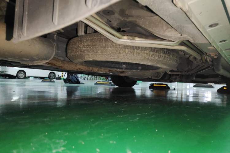 Used Nissan Quest 2015 3.5L SL Chassis Rear Right