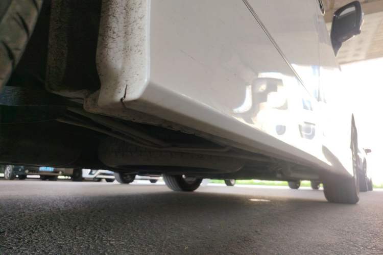 Used Nissan Quest 2015 3.5L SL Chassis Rear Right