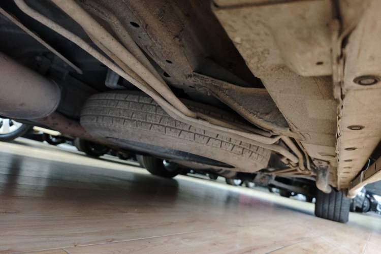 Used Nissan Quest 2015 3.5L SL Chassis Rear Right