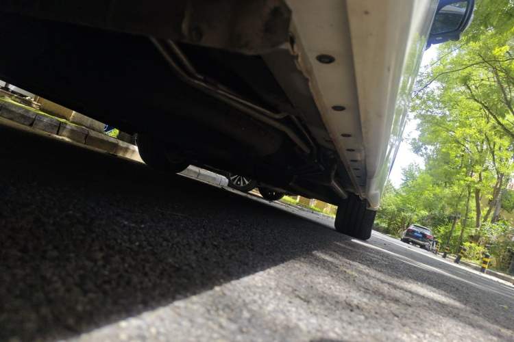 Used Nissan Quest 2015 3.5L SL Chassis Rear Right