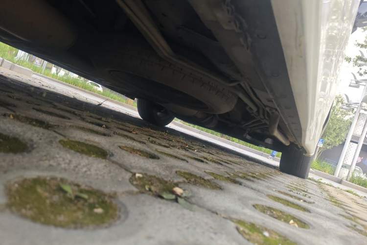 Used Nissan Quest 2015 3.5L SL Chassis Rear Right
