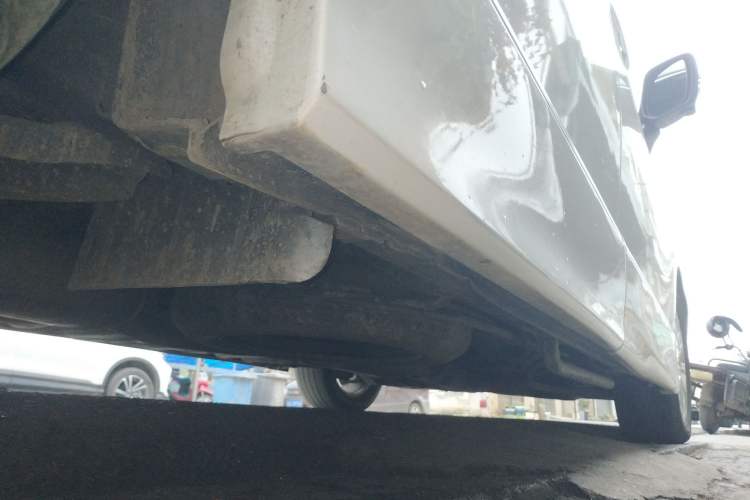 Used Nissan Quest 2015 3.5L SL Chassis Rear Right