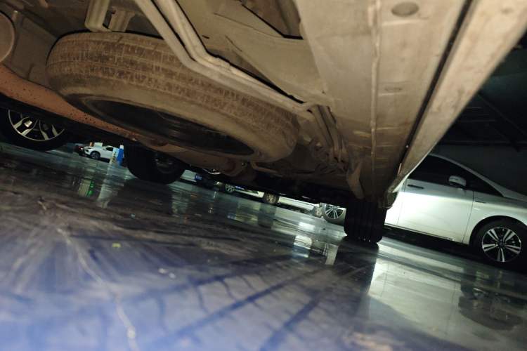 Used Nissan Quest 2015 3.5L SL Chassis Rear Right