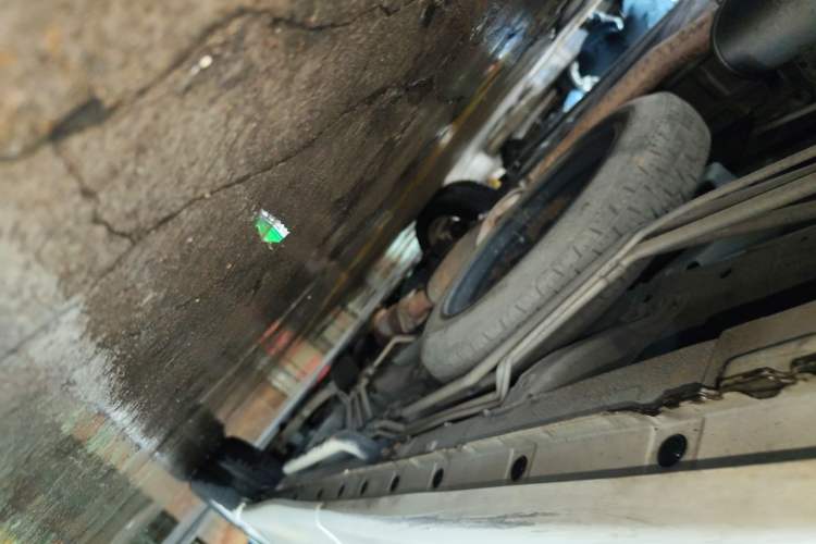 Used Nissan Quest 2015 3.5L SL Chassis Rear Right