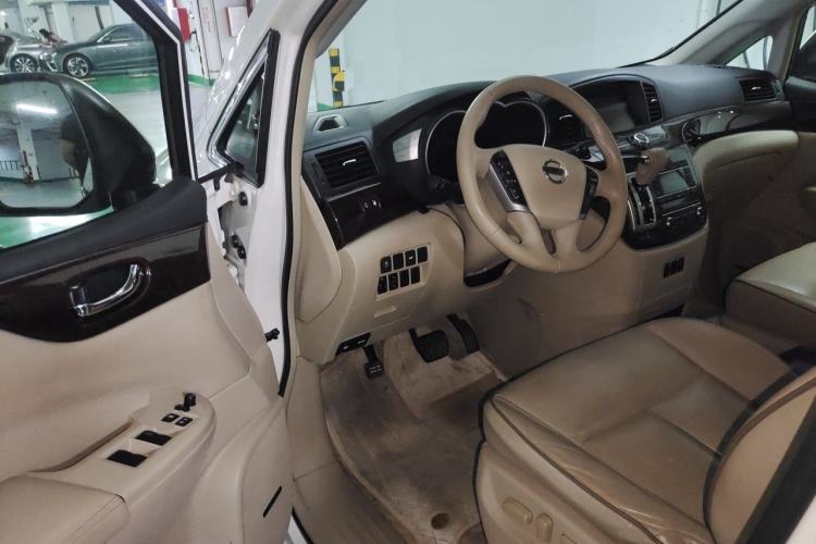 Used Nissan Quest 2015 3.5L SL Driver Seat