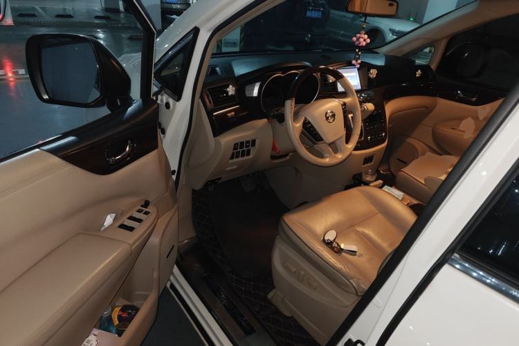 Used Nissan Quest 2015 3.5L SL Driver Seat
