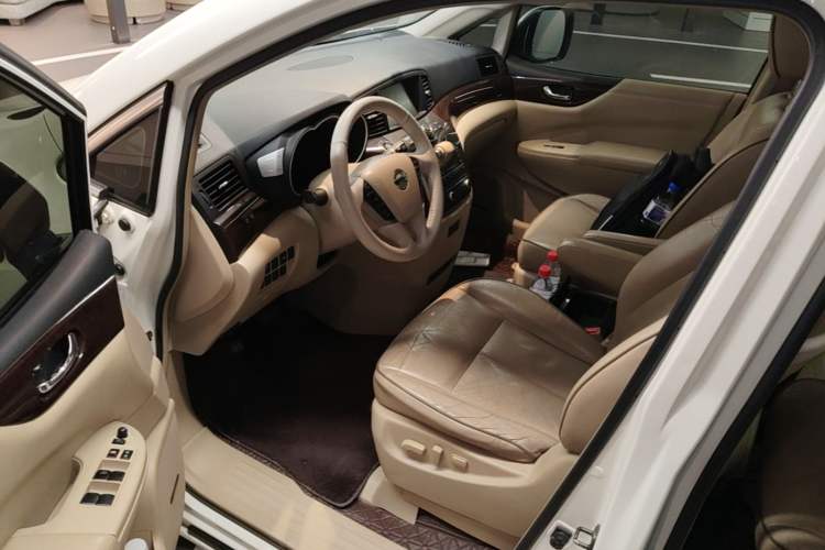 Used Nissan Quest 2015 3.5L SL Driver Seat