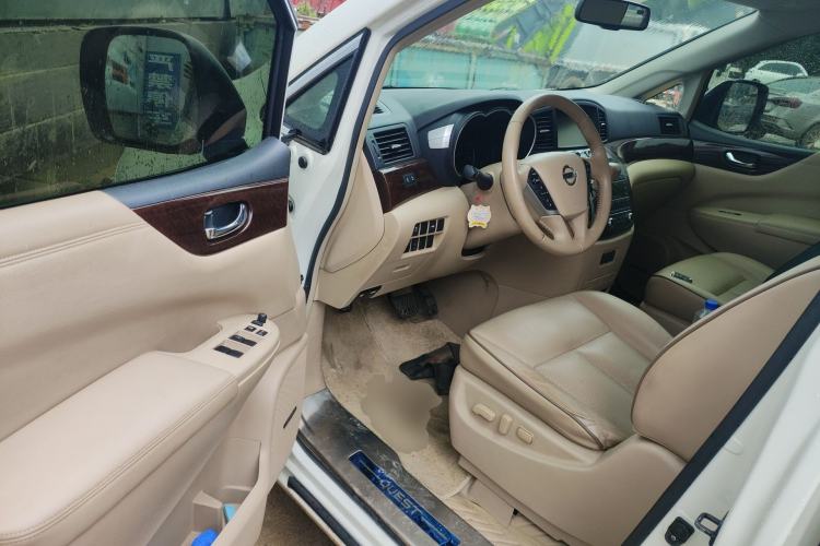Used Nissan Quest 2015 3.5L SL Driver Seat