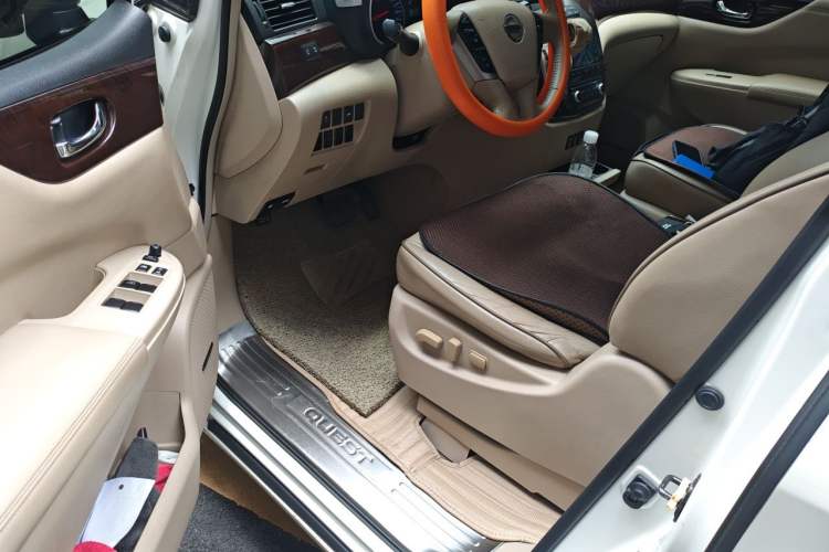 Used Nissan Quest 2015 3.5L SL Driver Seat