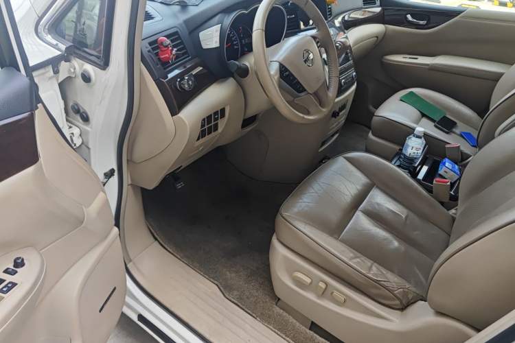 Used Nissan Quest 2015 3.5L SL Driver Seat