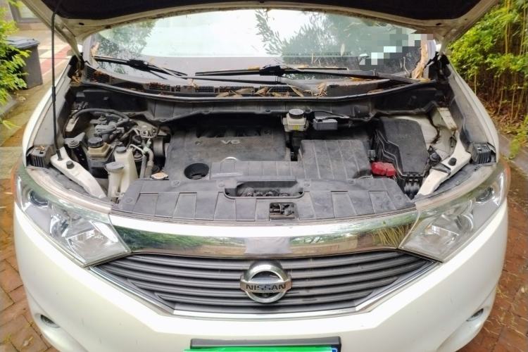 Used Nissan Quest 2015 3.5L SL Engine Bay