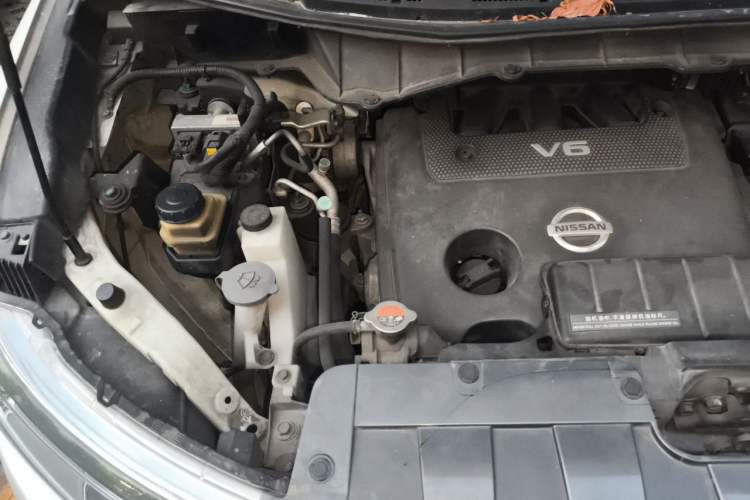 Used Nissan Quest 2015 3.5L SL Engine Bay Right