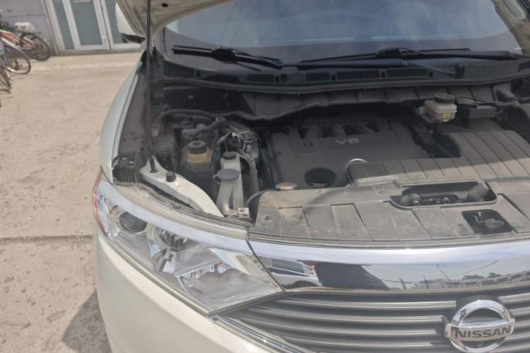 Used Nissan Quest 2015 3.5L SL Engine Bay Right