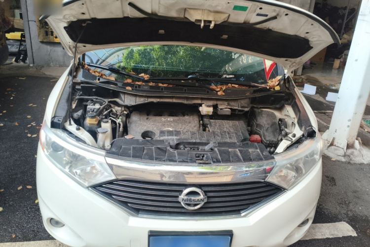 Used Nissan Quest 2015 3.5L SL Engine Bay