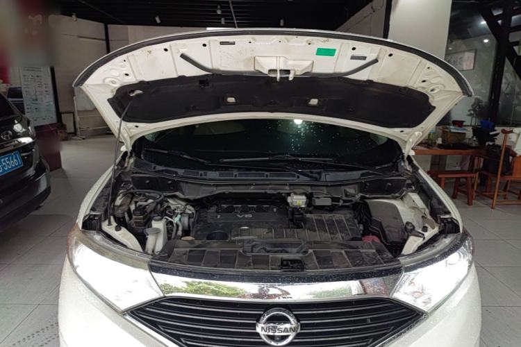 Used Nissan Quest 2015 3.5L SL Engine Bay