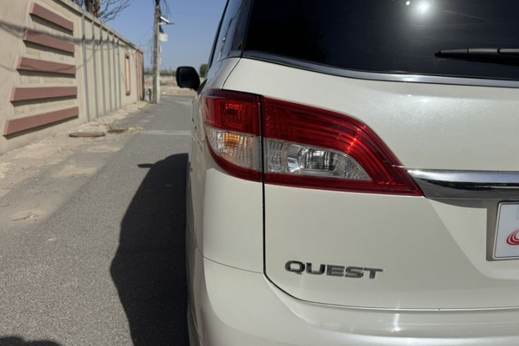 Used Nissan Quest 2015 3.5L SL Exterior 10