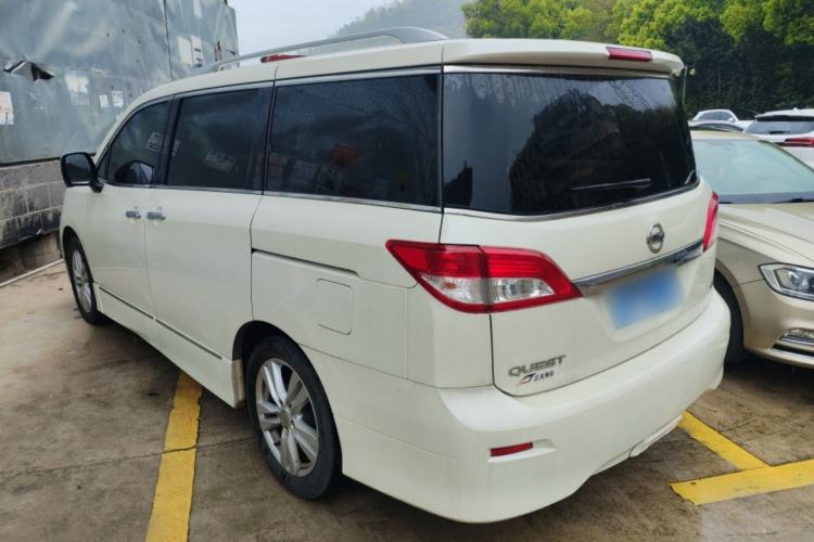 Used Nissan Quest 2015 3.5L SL Exterior 2