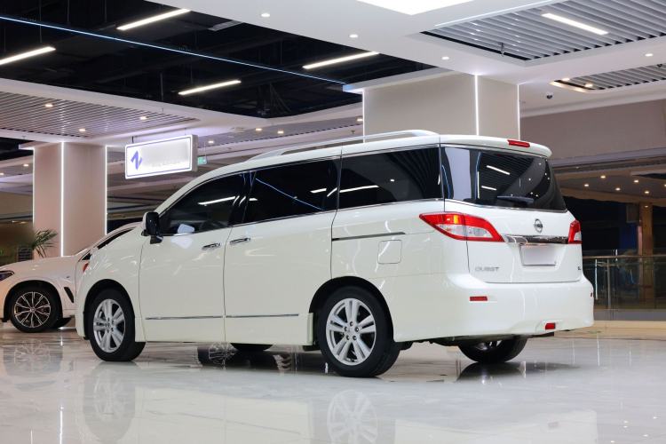 Used Nissan Quest 2015 3.5L SL Exterior 3