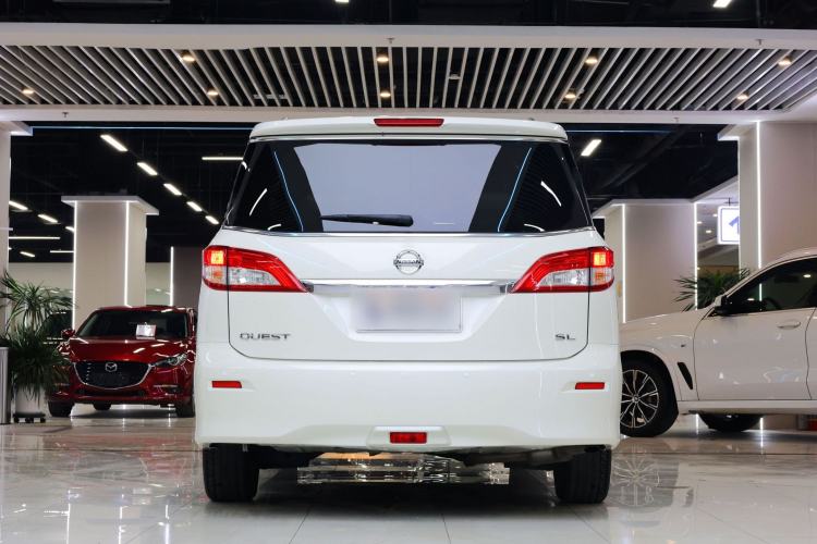 Used Nissan Quest 2015 3.5L SL Exterior 4