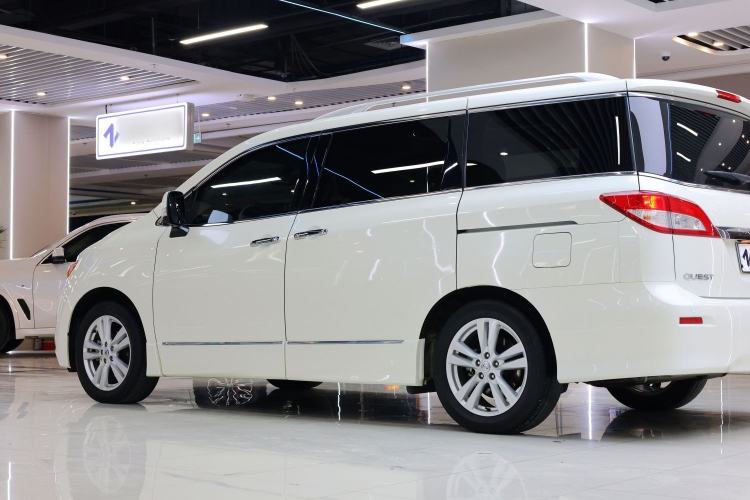 Used Nissan Quest 2015 3.5L SL Exterior 9