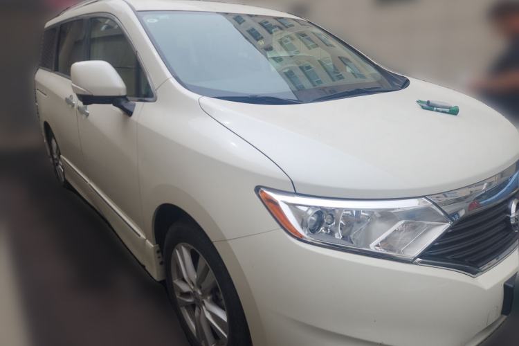 Used Nissan Quest 2015 3.5L SL Front Right 45 Deg