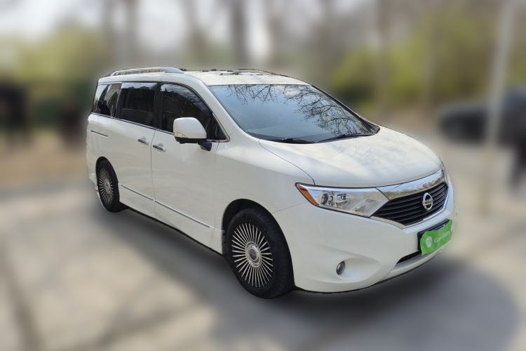 Used Nissan Quest 2015 3.5L SL Front Right 45 Deg
