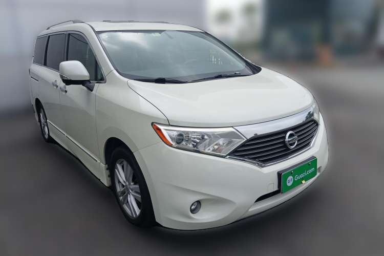 Used Nissan Quest 2015 3.5L SL Front Right 45 Deg