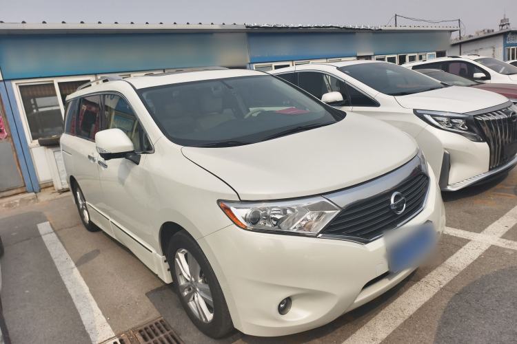 Used Nissan Quest 2015 3.5L SL Front Right 45 Deg