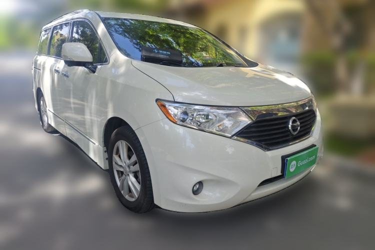 Used Nissan Quest 2015 3.5L SL Front Right 45 Deg