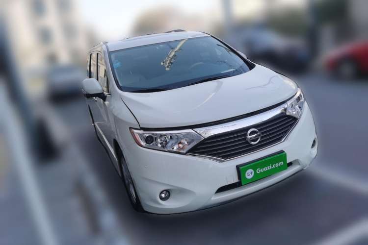 Used Nissan Quest 2015 3.5L SL Front Right 45 Deg