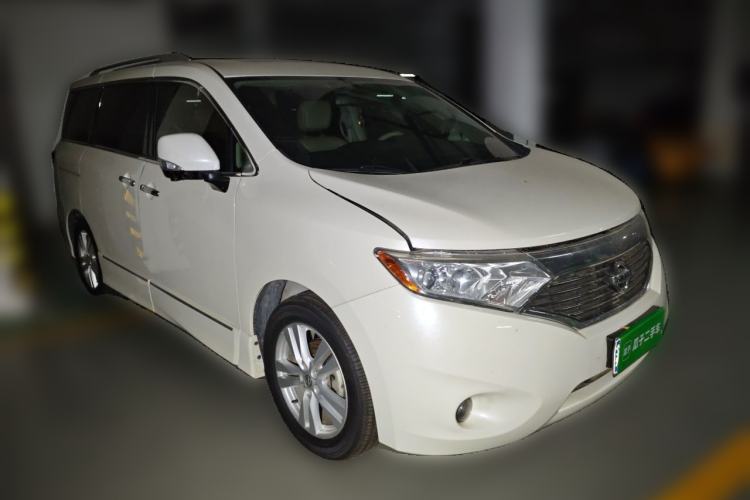 Used Nissan Quest 2015 3.5L SL Front Right 45 Deg