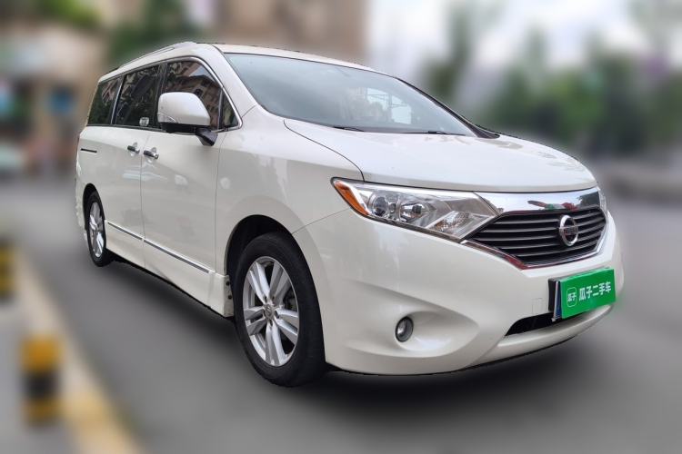 Used Nissan Quest 2015 3.5L SL Front Right 45 Deg