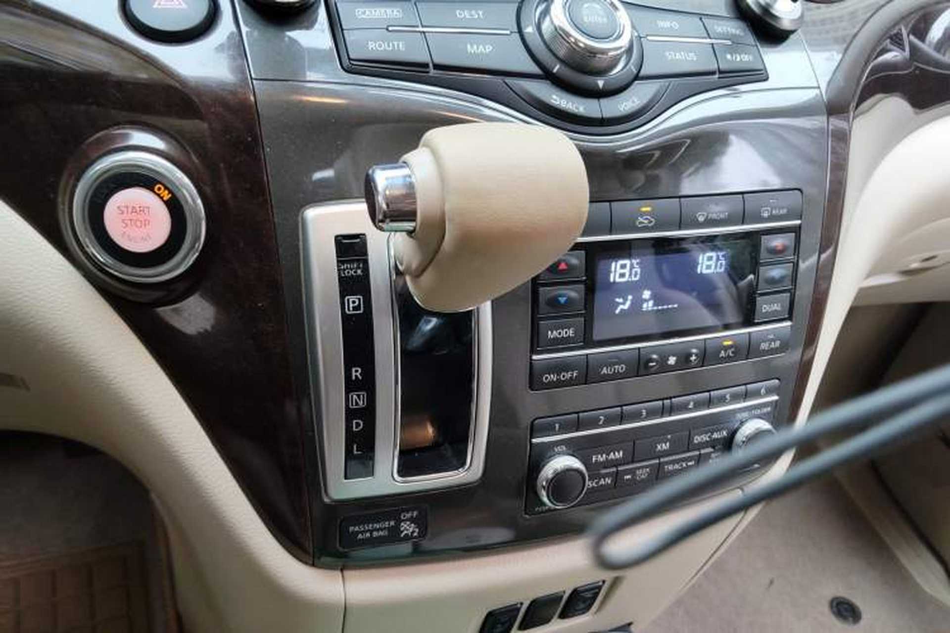 Used Nissan Quest 2015 3.5L SL Gear Lever