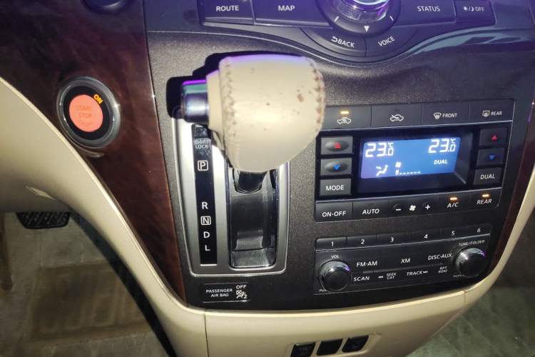 Used Nissan Quest 2015 3.5L SL Gear Lever