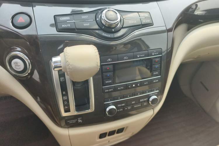 Used Nissan Quest 2015 3.5L SL Gear Lever
