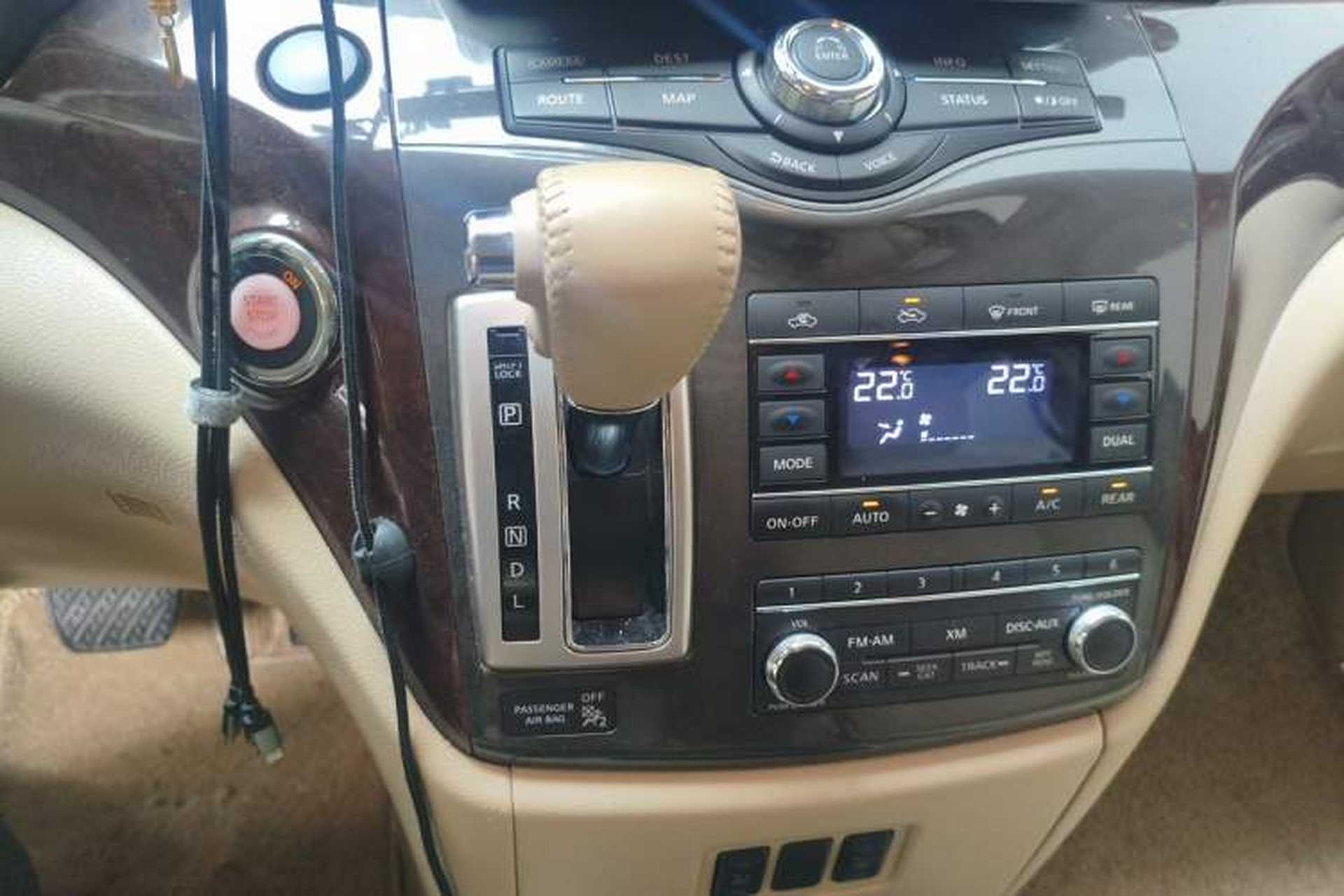 Used Nissan Quest 2015 3.5L SL Gear Lever