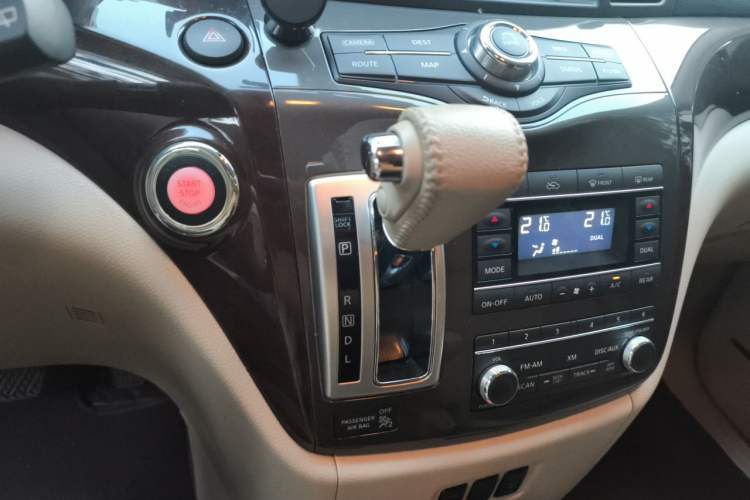 Used Nissan Quest 2015 3.5L SL Gear Lever