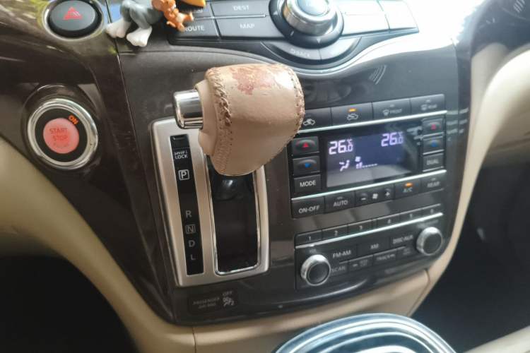 Used Nissan Quest 2015 3.5L SL Gear Lever