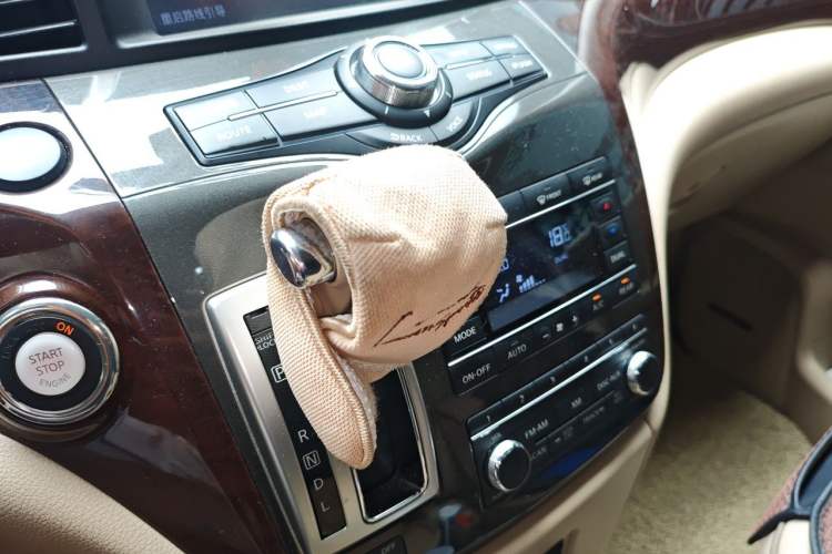 Used Nissan Quest 2015 3.5L SL Gear Lever