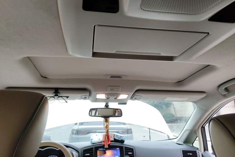 Used Nissan Quest 2015 3.5L SL Headliner